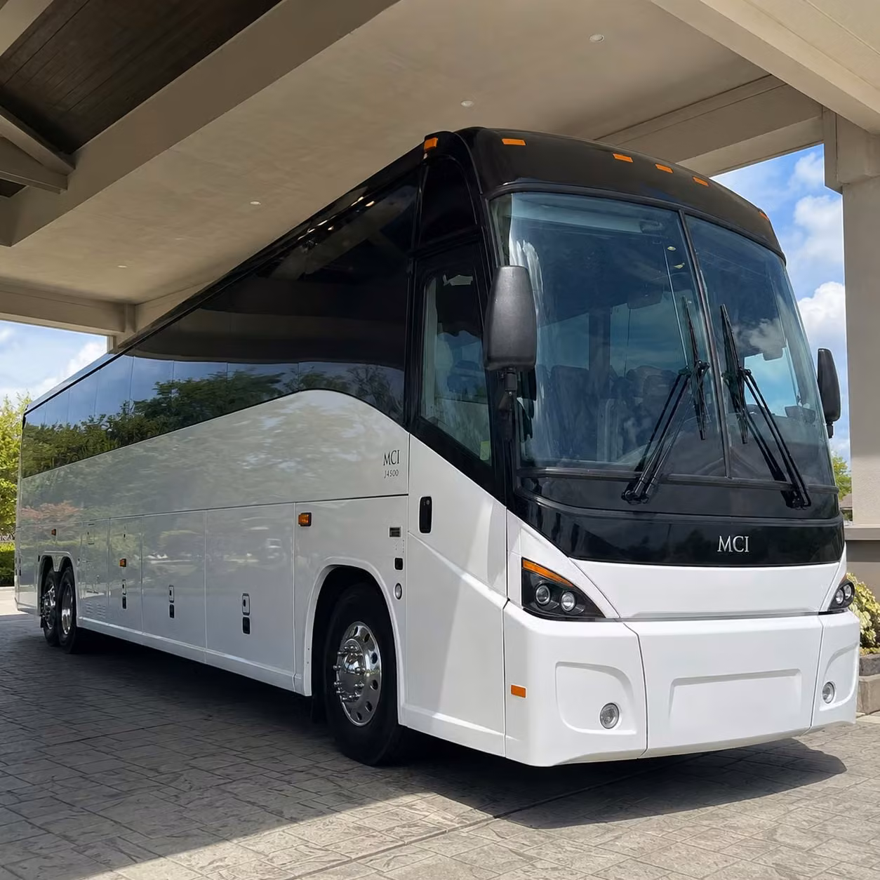 shuttle your downtown st louis workforce without the parking headaches